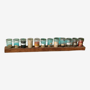 Laboratory spice glass jars and wood support