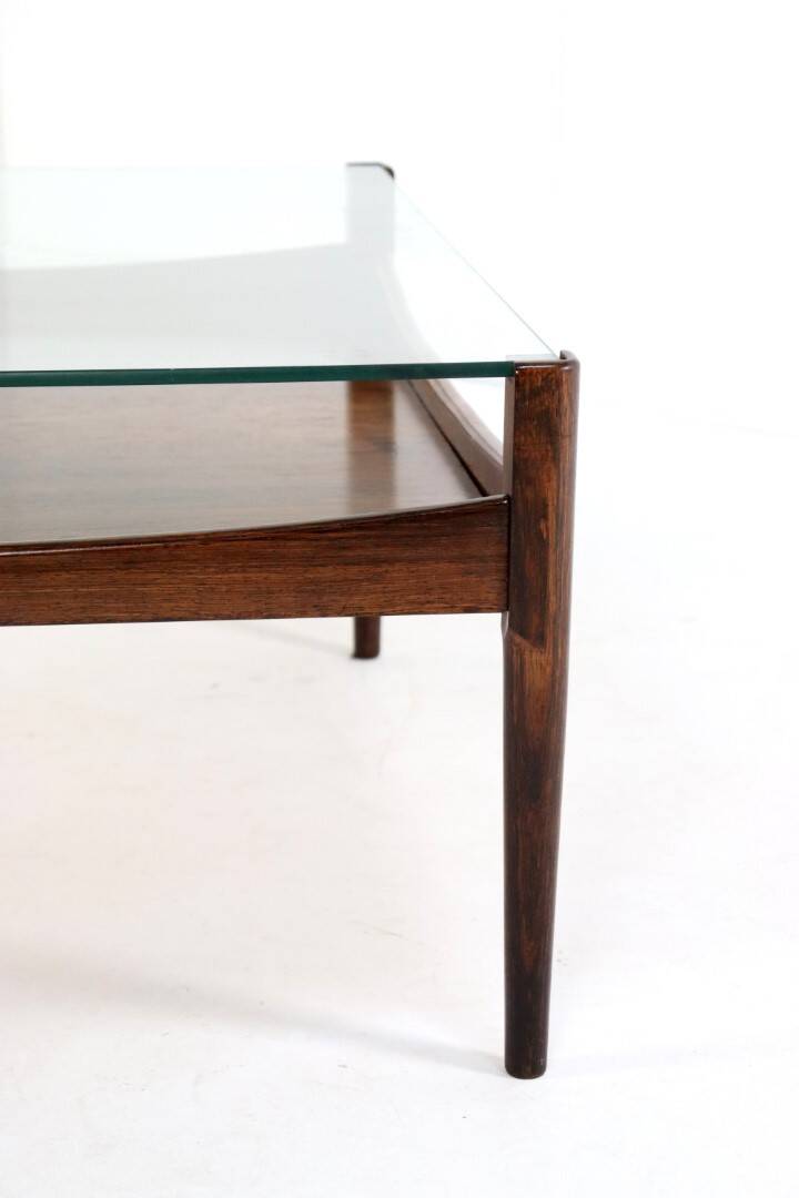 Mid-century rosewood coffee table 'Dokkum'