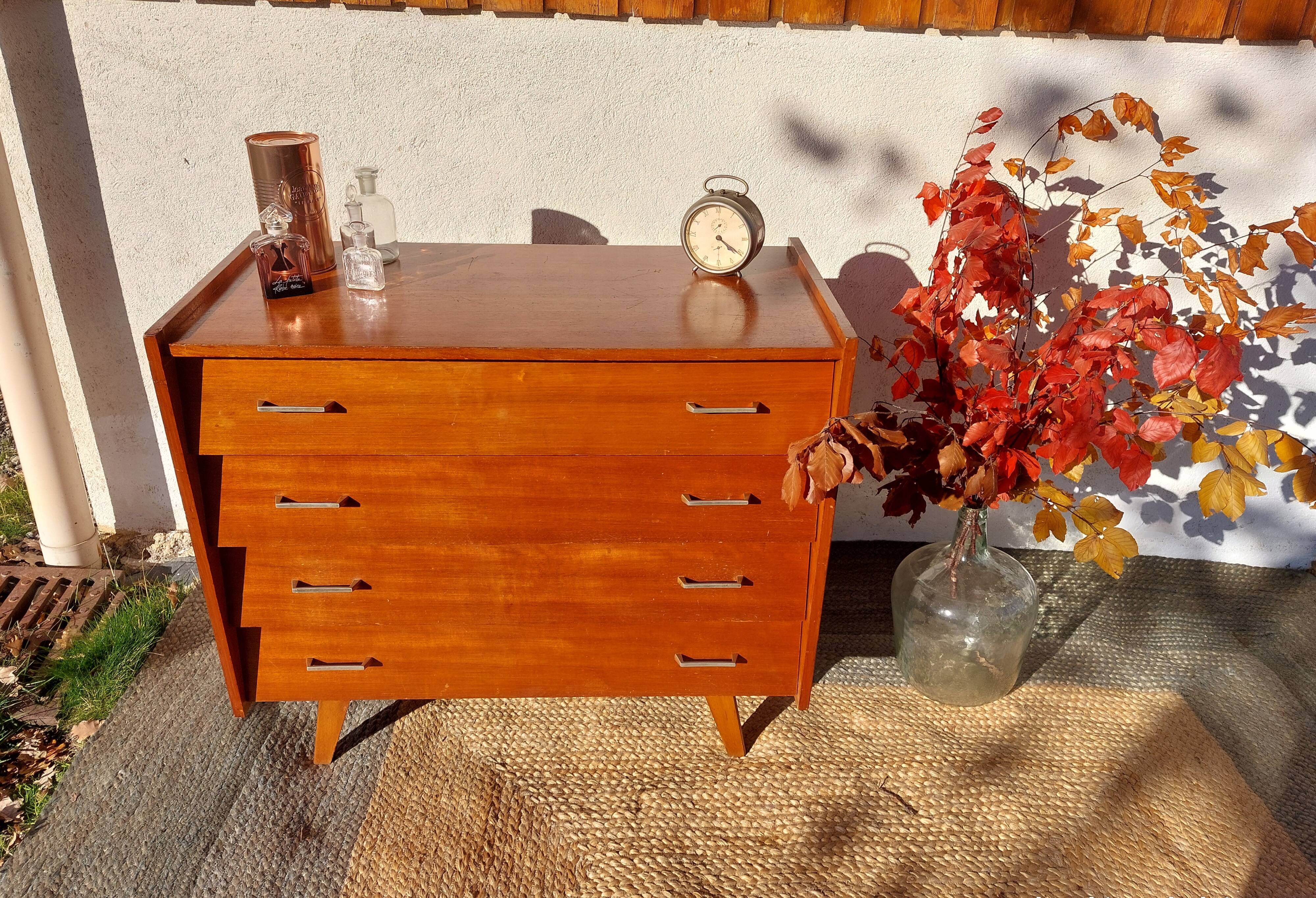 Vintage chest of drawers with tapered legs