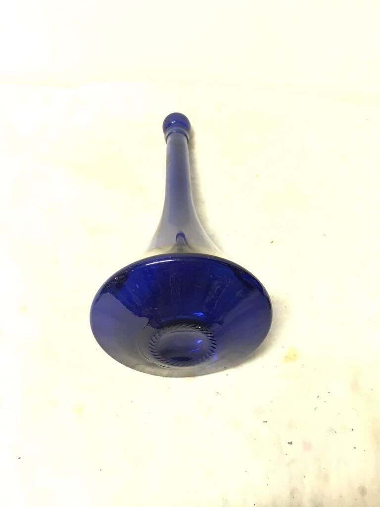 Bottle cap blue ball