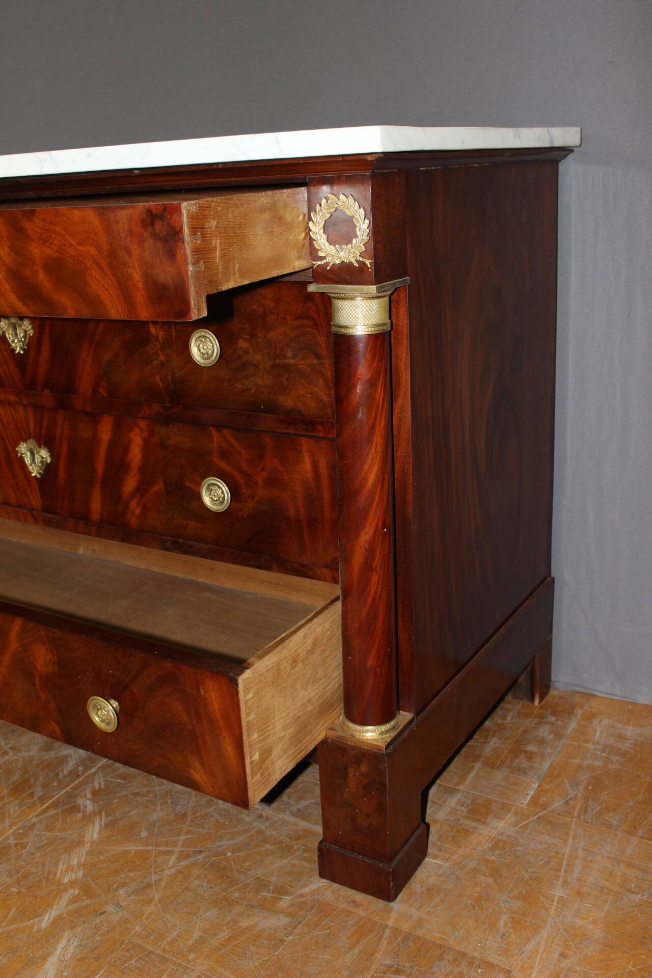 Commode Empire en acajou début XIX