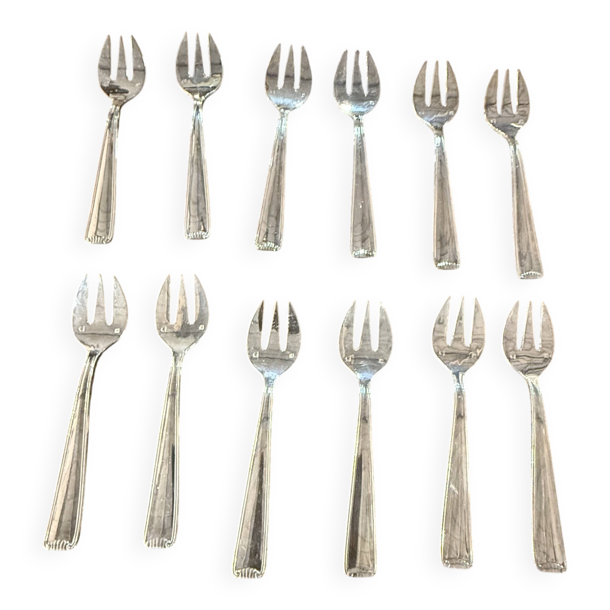 Box of 12 silver-plated oyster forks