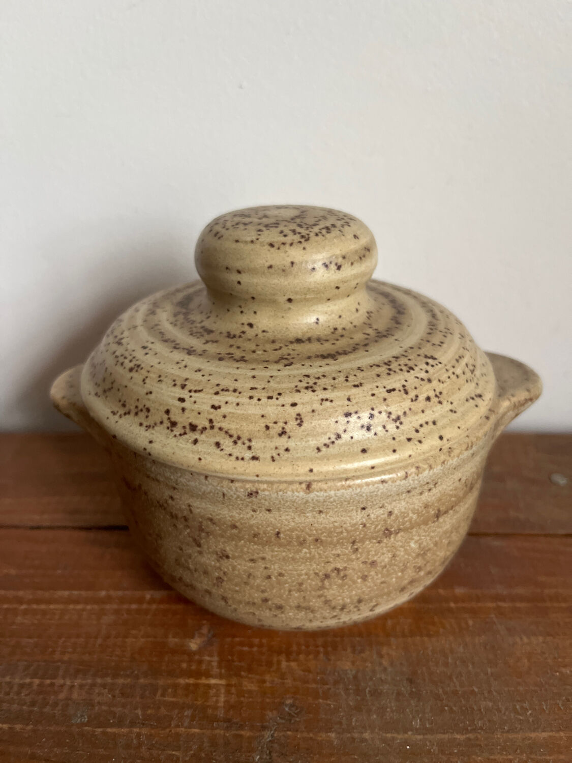 Stoneware sugar bowl
