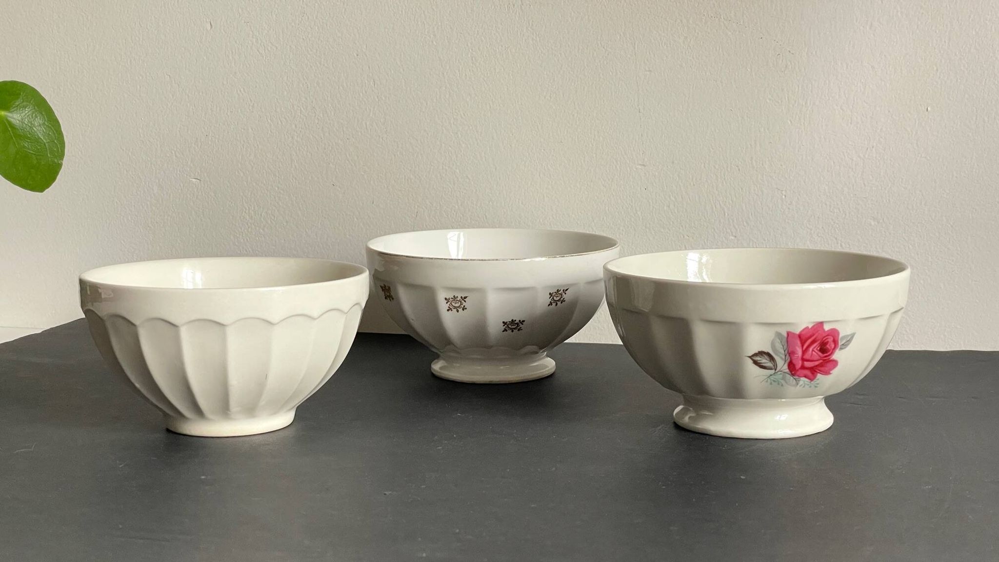BOWLS Ceramic Pink and Gold VINTAGE
