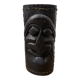 Masque africain en bois sculpté