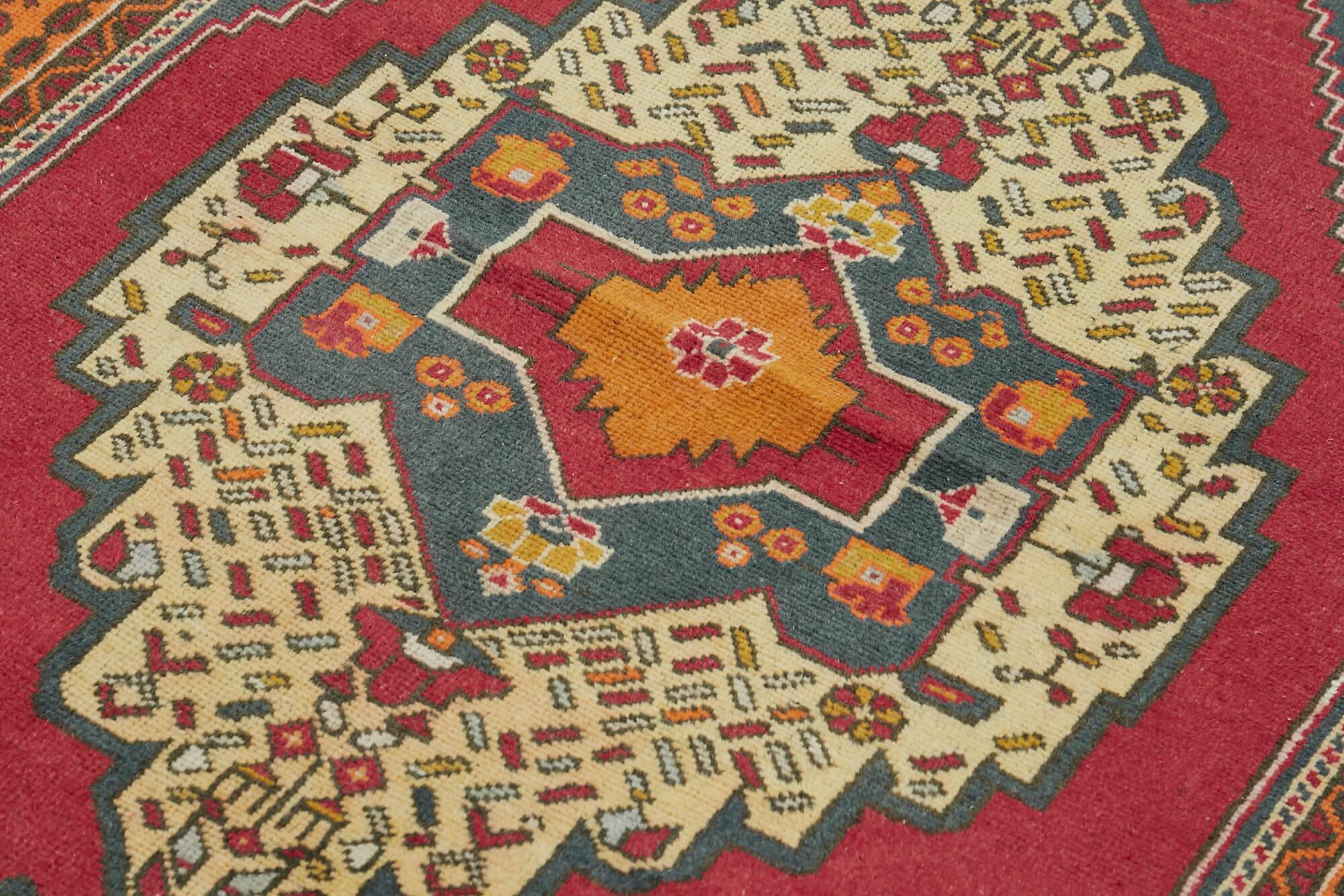 Turkish Vintage Anatolian Rug 131 cm x 222 cm