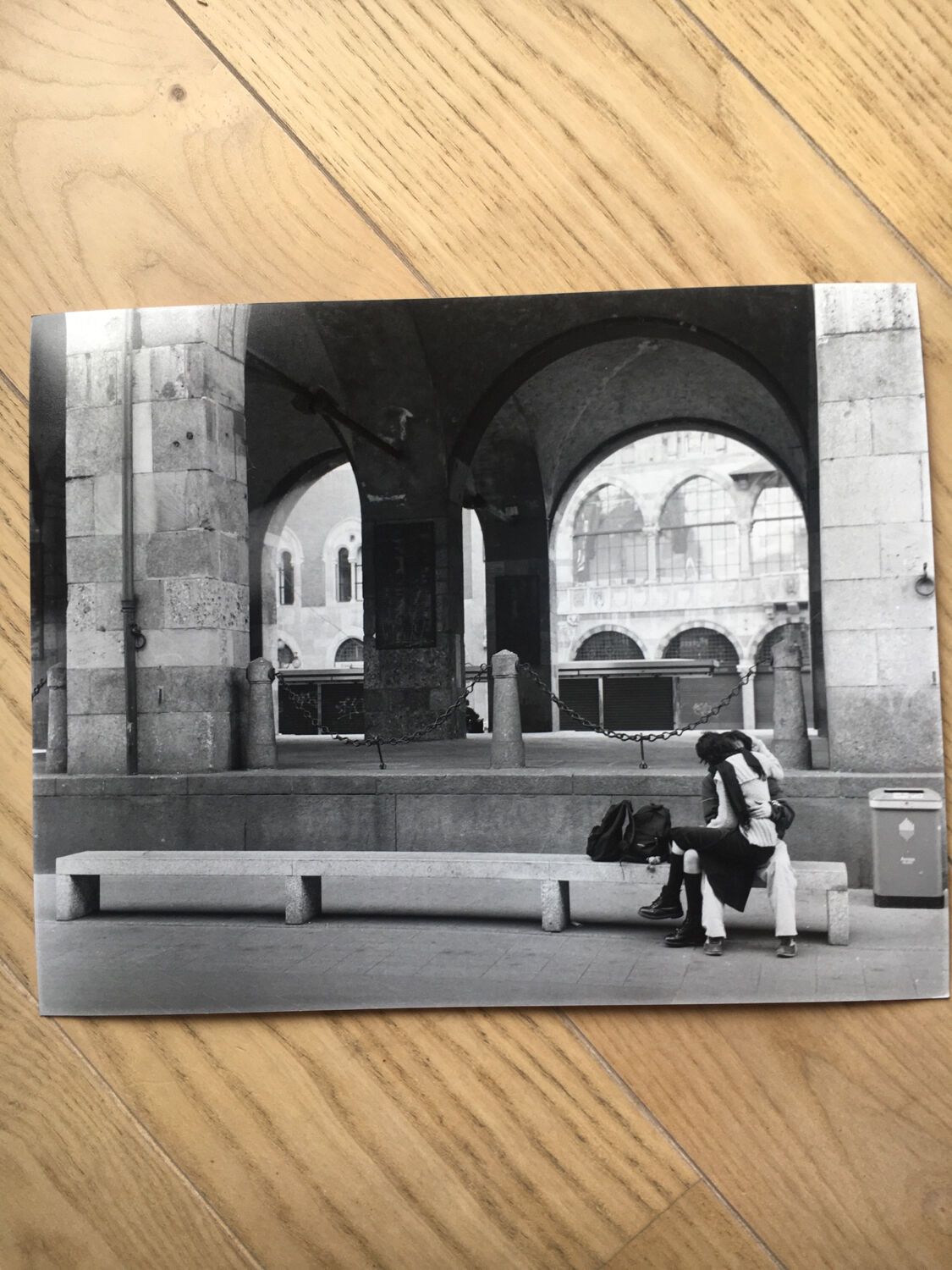 Original print, 2000s, couple in love on a bench