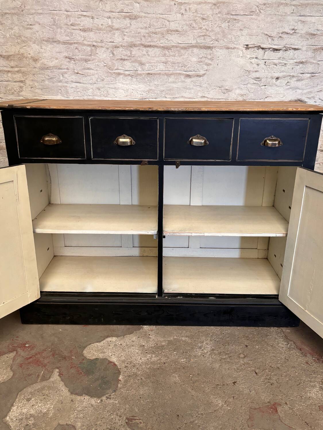 Trade furniture