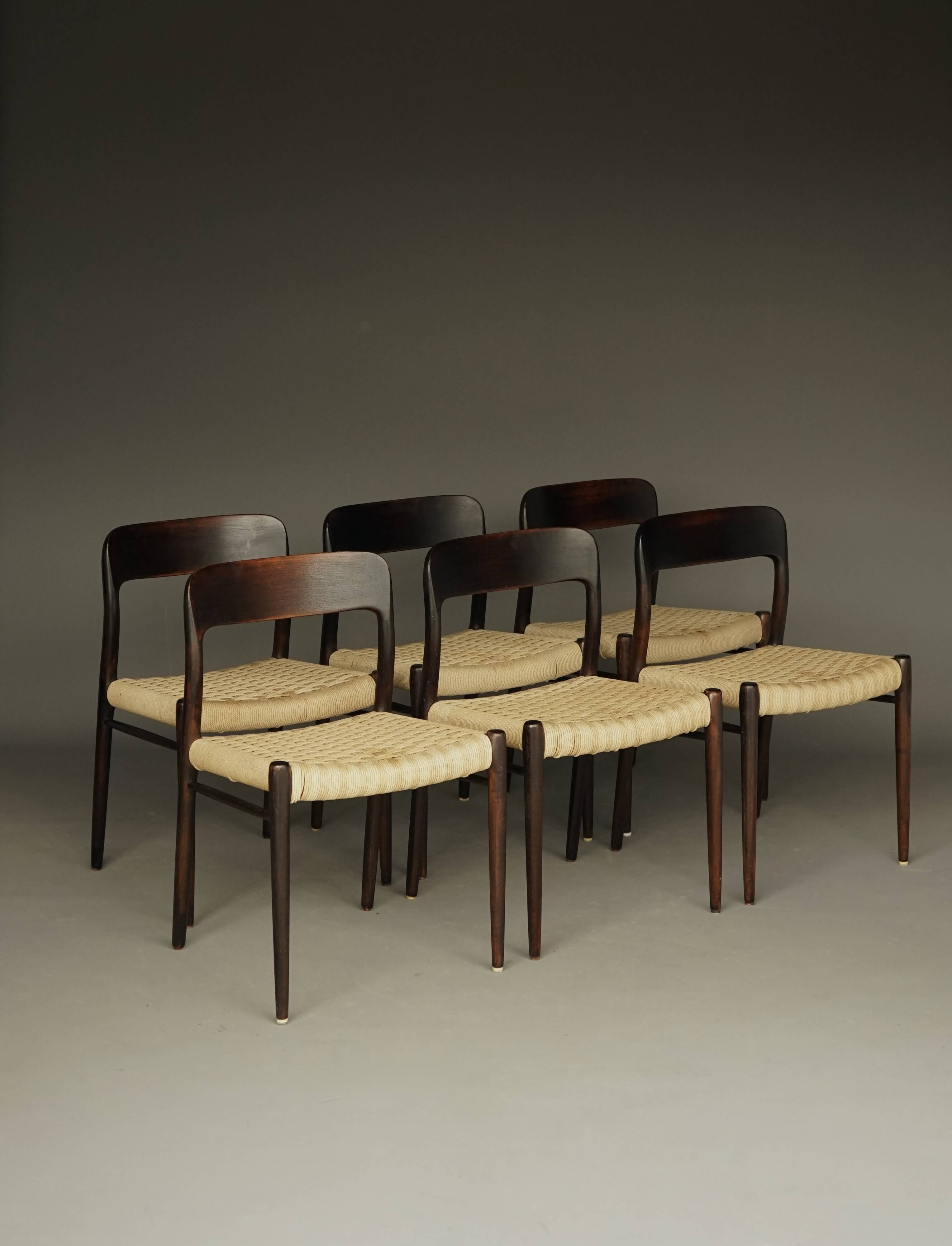 Chaises Model 75 par Niels Otto Møller pour J.L. Moller, années 1960, ensemble de 6