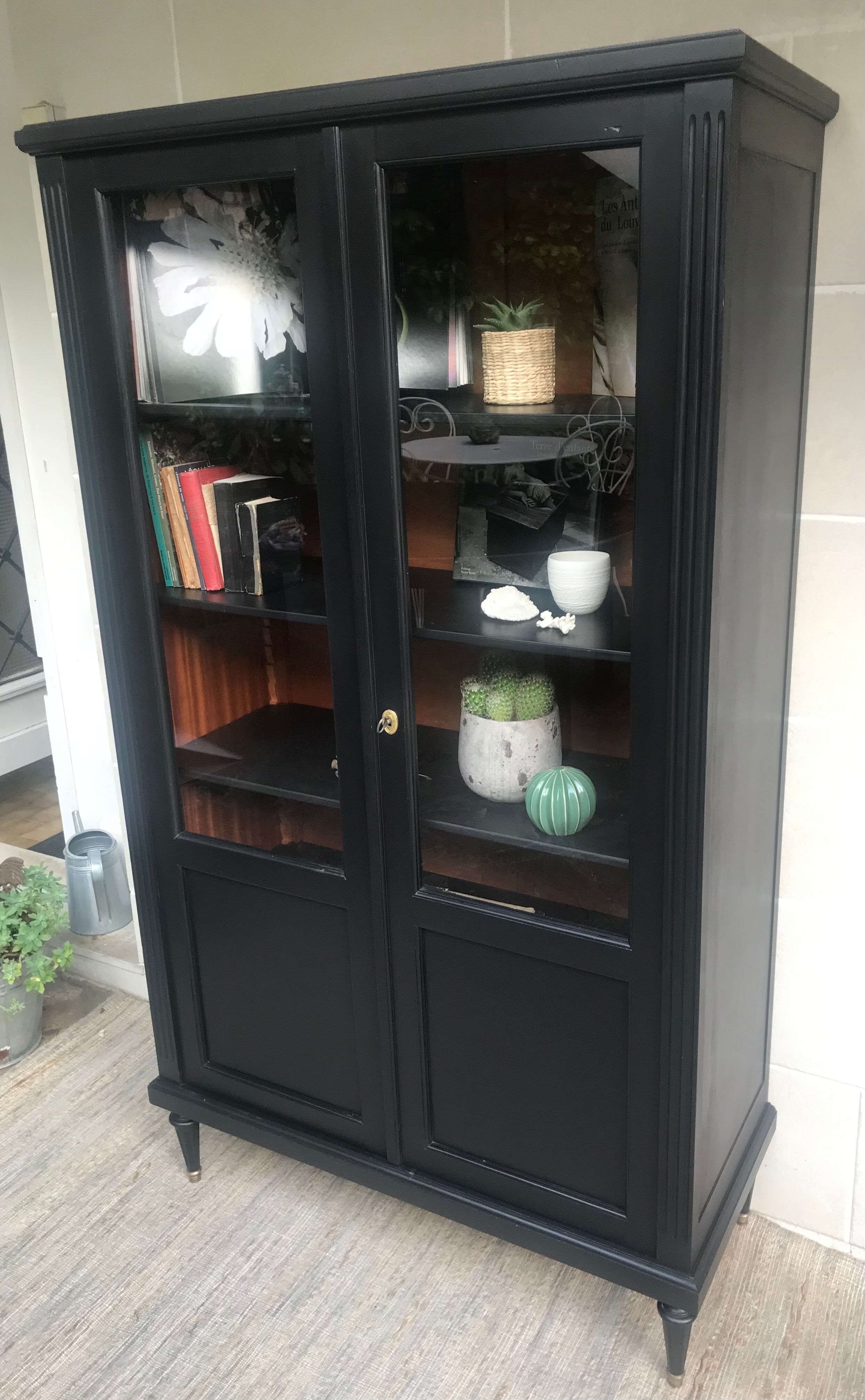 Showcase cabinet of curiosities black and wood