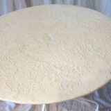 Table de jardin blanche en métal ronde