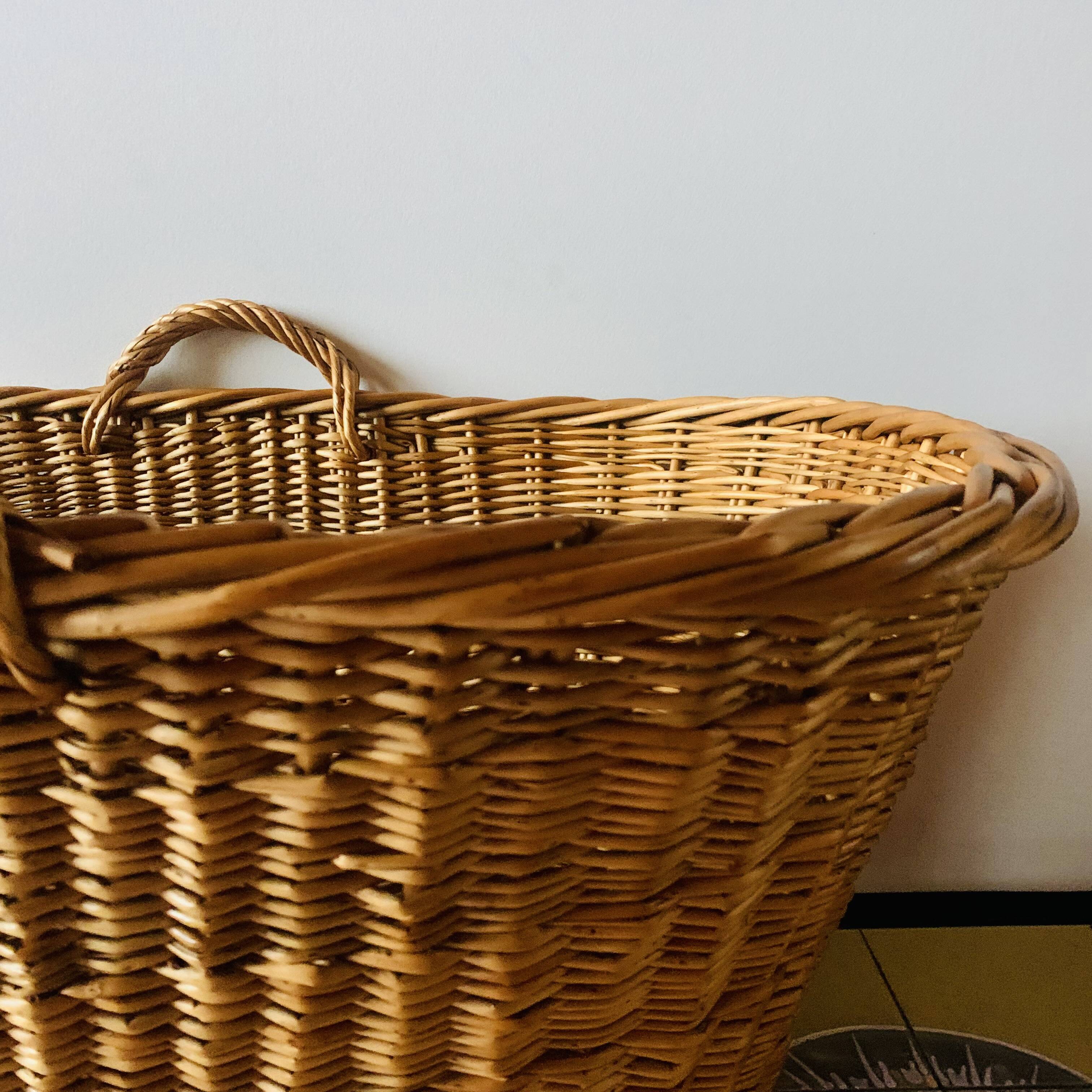 Large vintage wicker basket