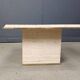 Table basse vintage en travertin et laiton par Fedam, années 1970