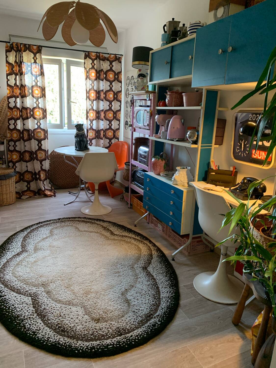 Oval rug from the 70s