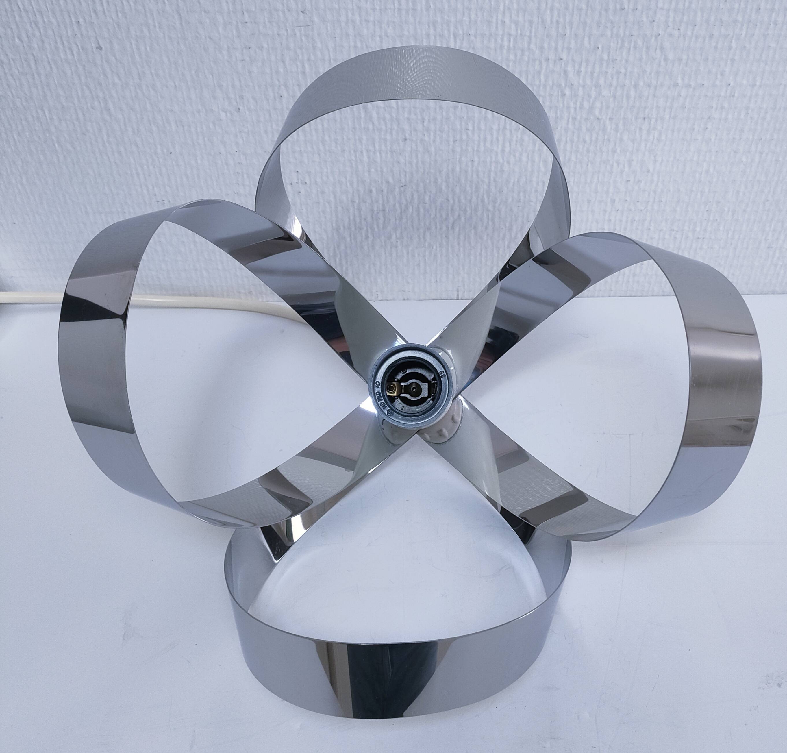 Suspension fleur inox années 70