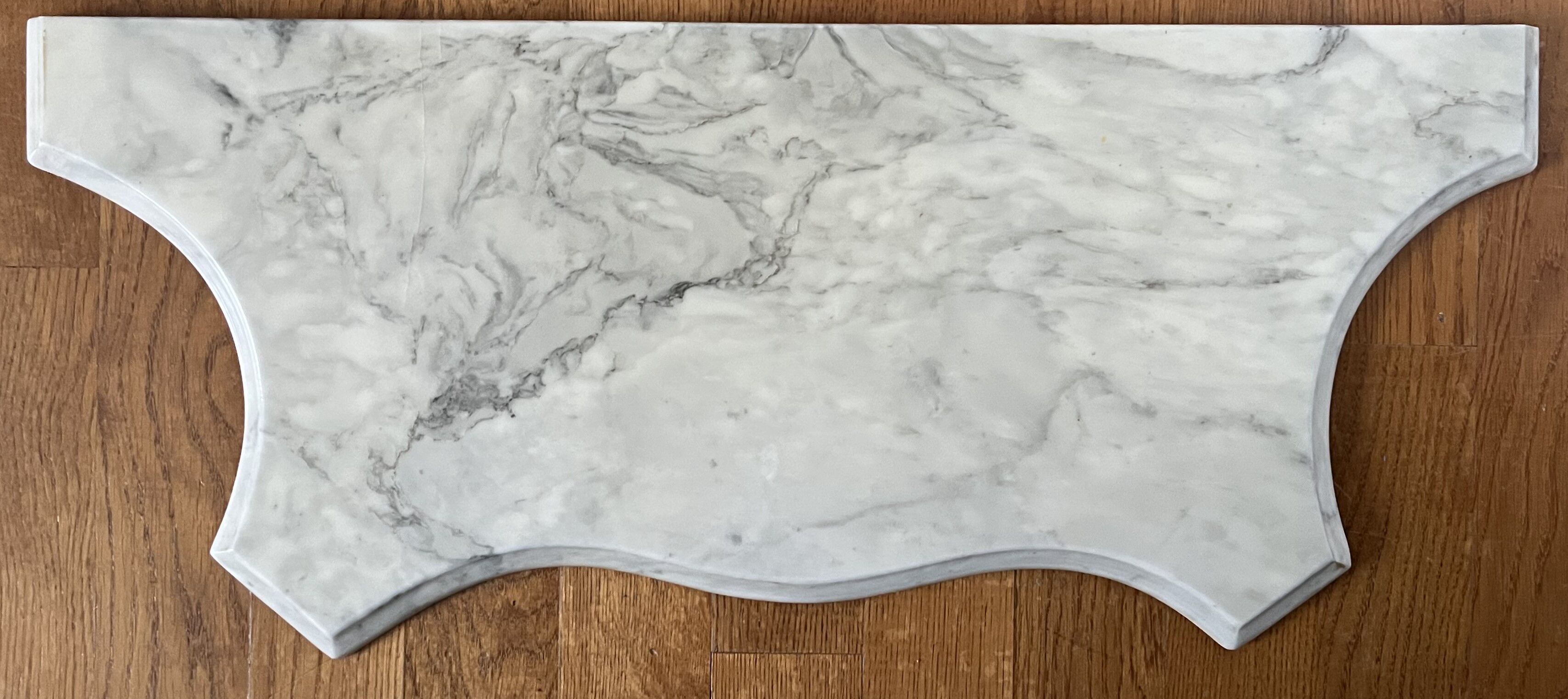 Console en bois sculpté et marbre gris