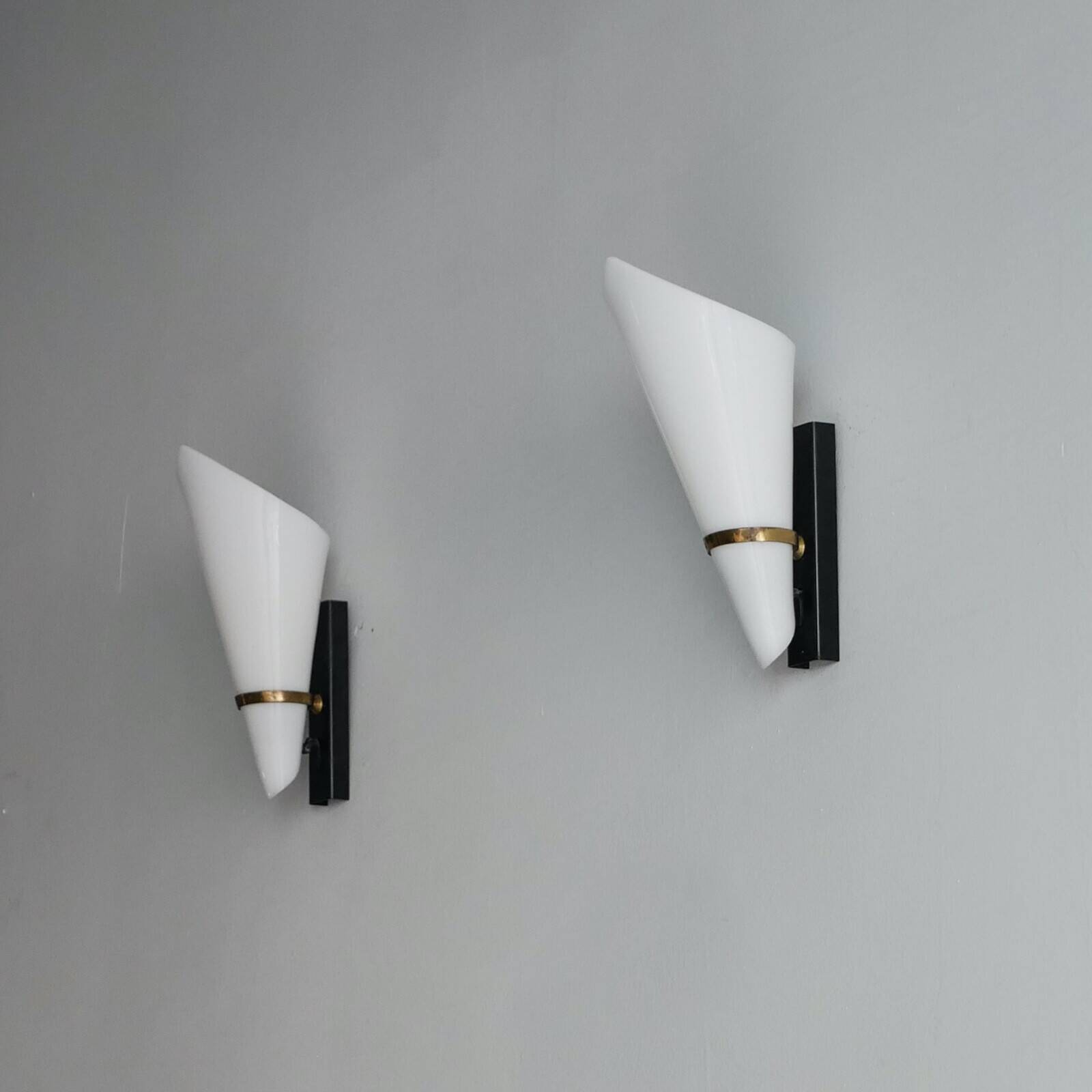 Appliques des années 50 - Plexiglas et laiton - Appliques murales - Stilnovo Arteluce Stilux