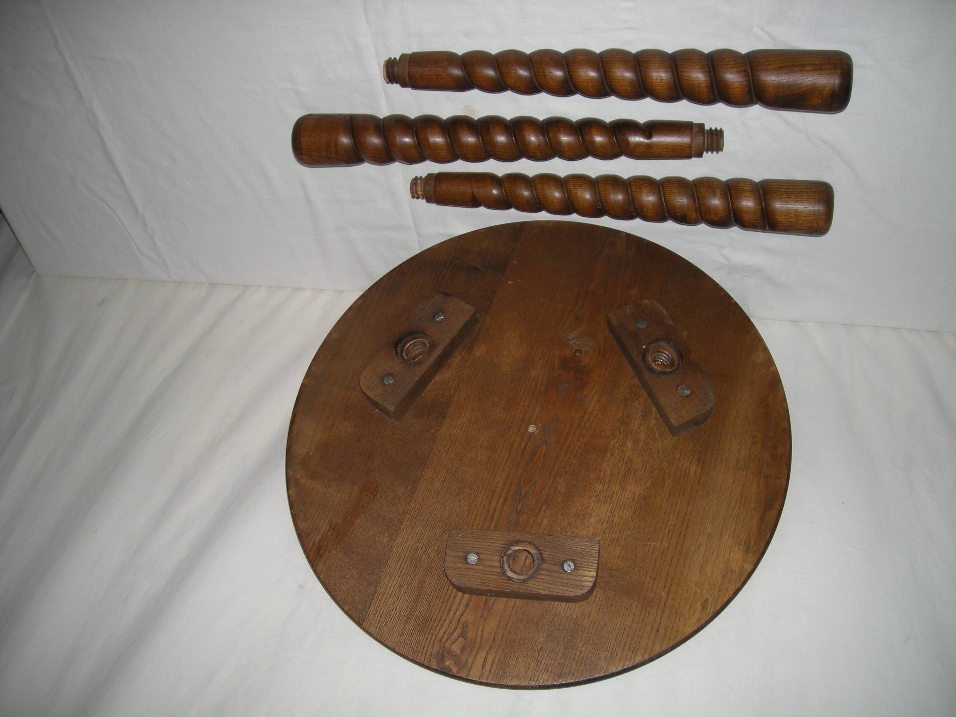 Turned wood coffee table from the 30s - 40s