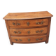 Commode en noyer massif, XVIIIème s.
