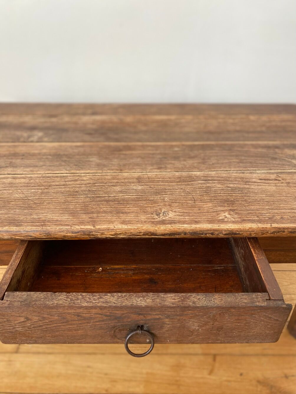 Table basse de ferme