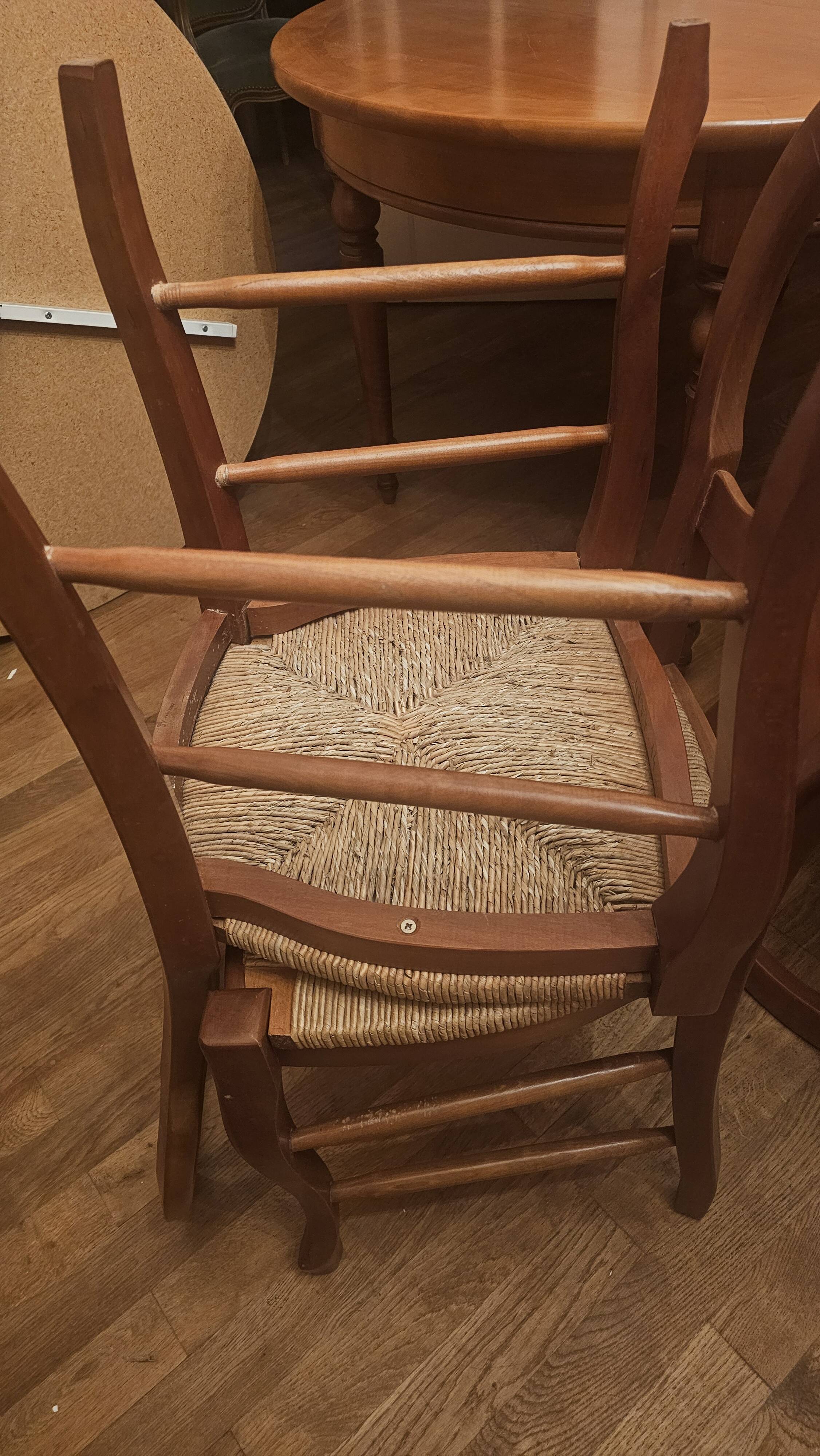 Set of 6 Louis-Philippe style chairs with a banded backrest.