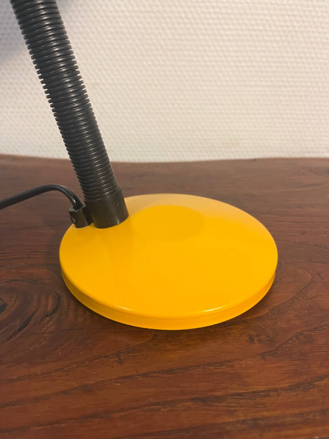 Semi-articulated metal lamp from the 80s