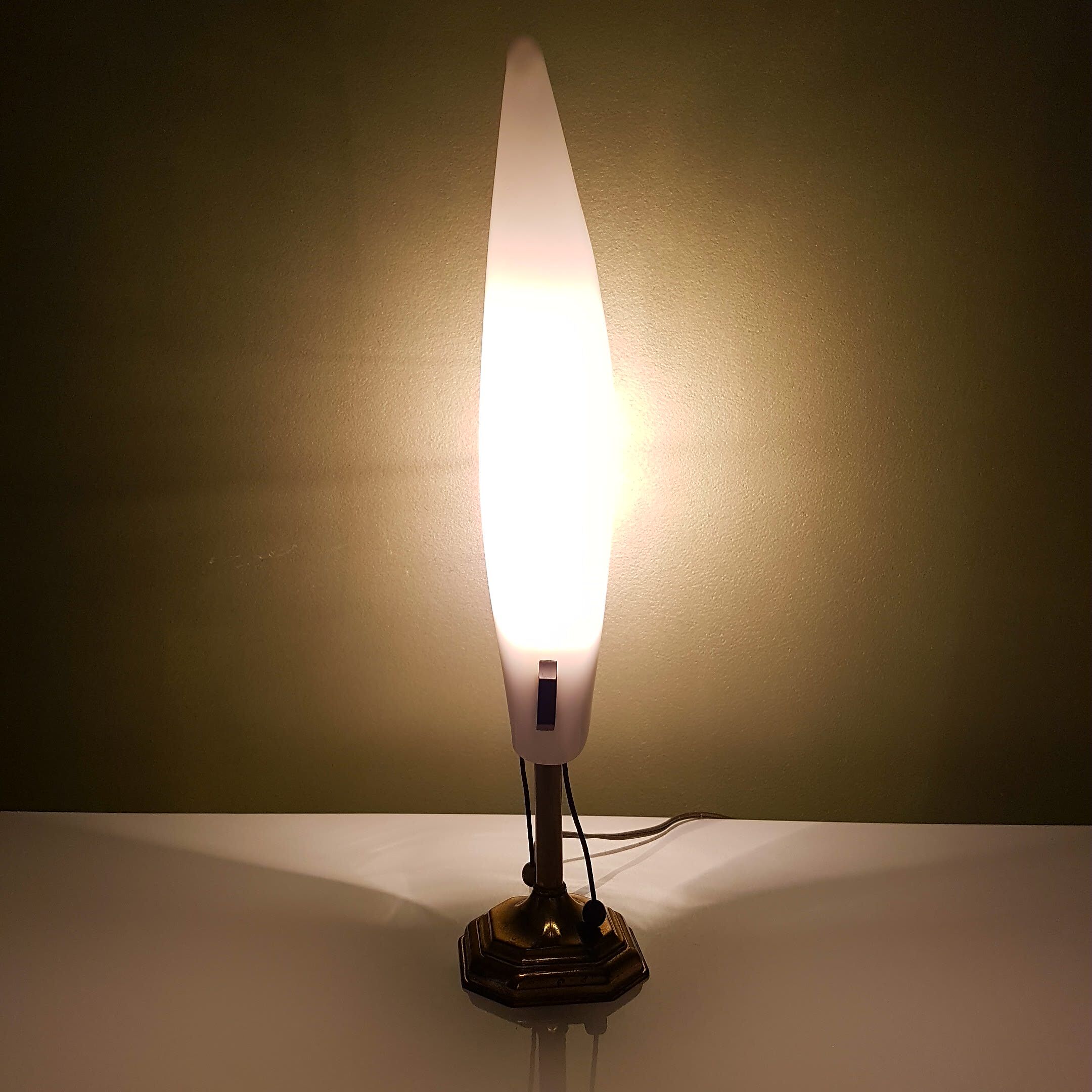 Lamp in gilded brass and perspex style 50 / 60