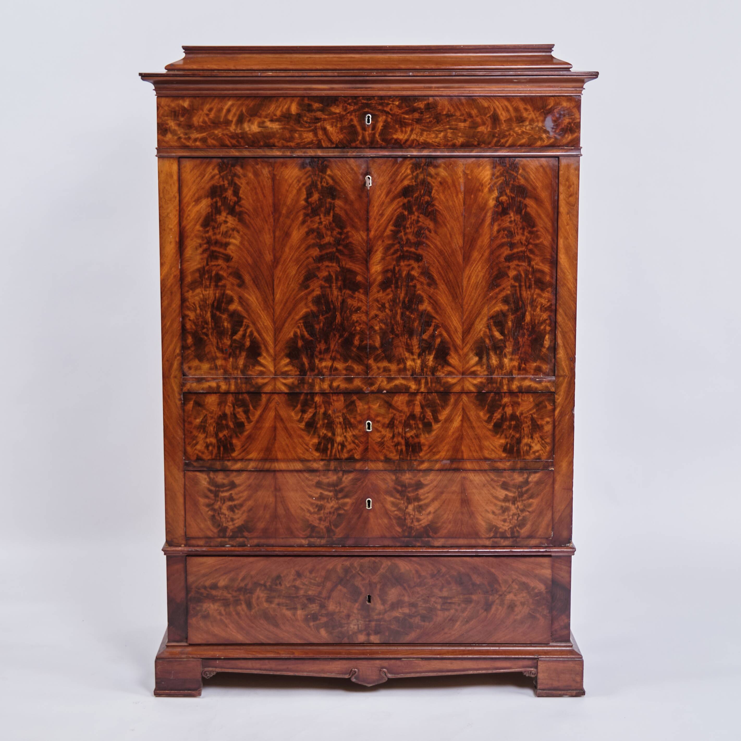 Secretary – Mahogany – Intarsia & Flame Structure – 4 Drawers – 1840s