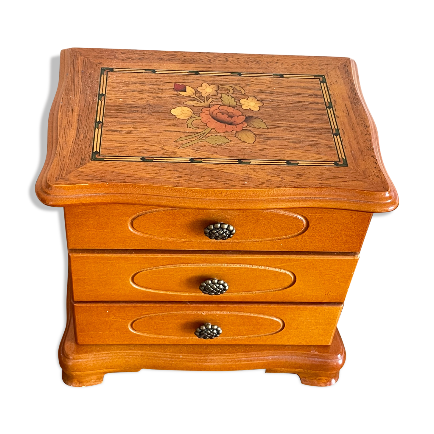 Wooden jewelry box decoration flowers