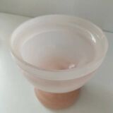 Coupe en opaline rose.