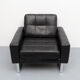 Fauteuil en cuir des années 1970 avec pieds chromés