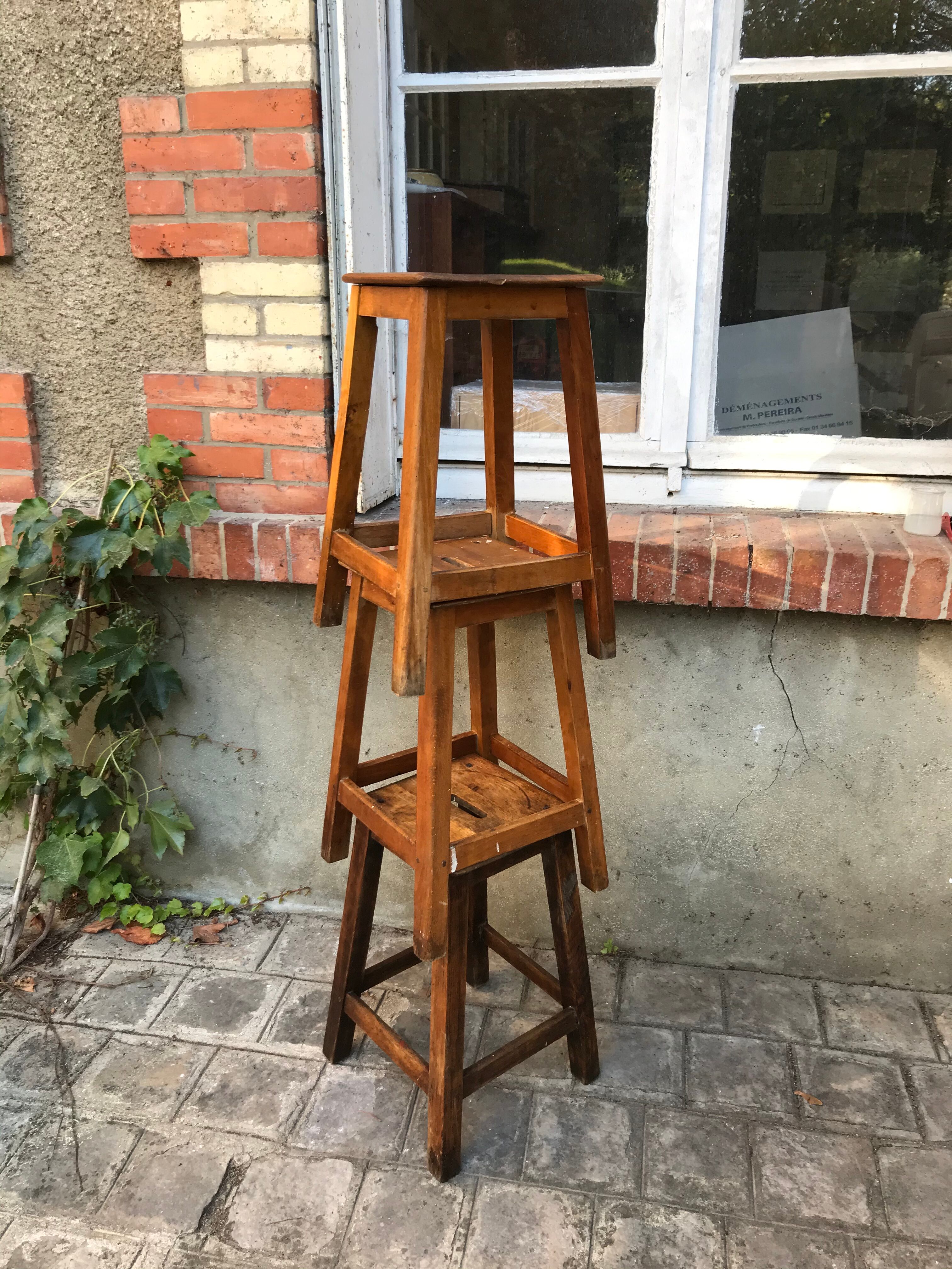Tabouret en bois à poignée 1950