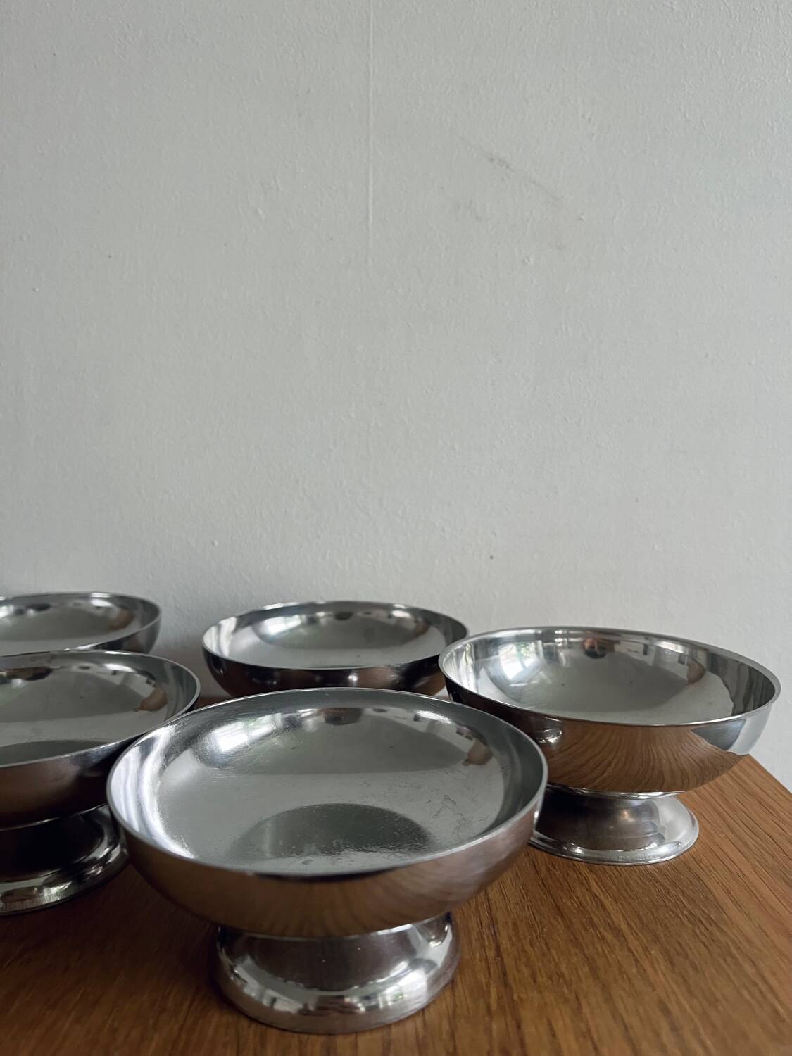 Set of 6 stainless steel bowls 1970