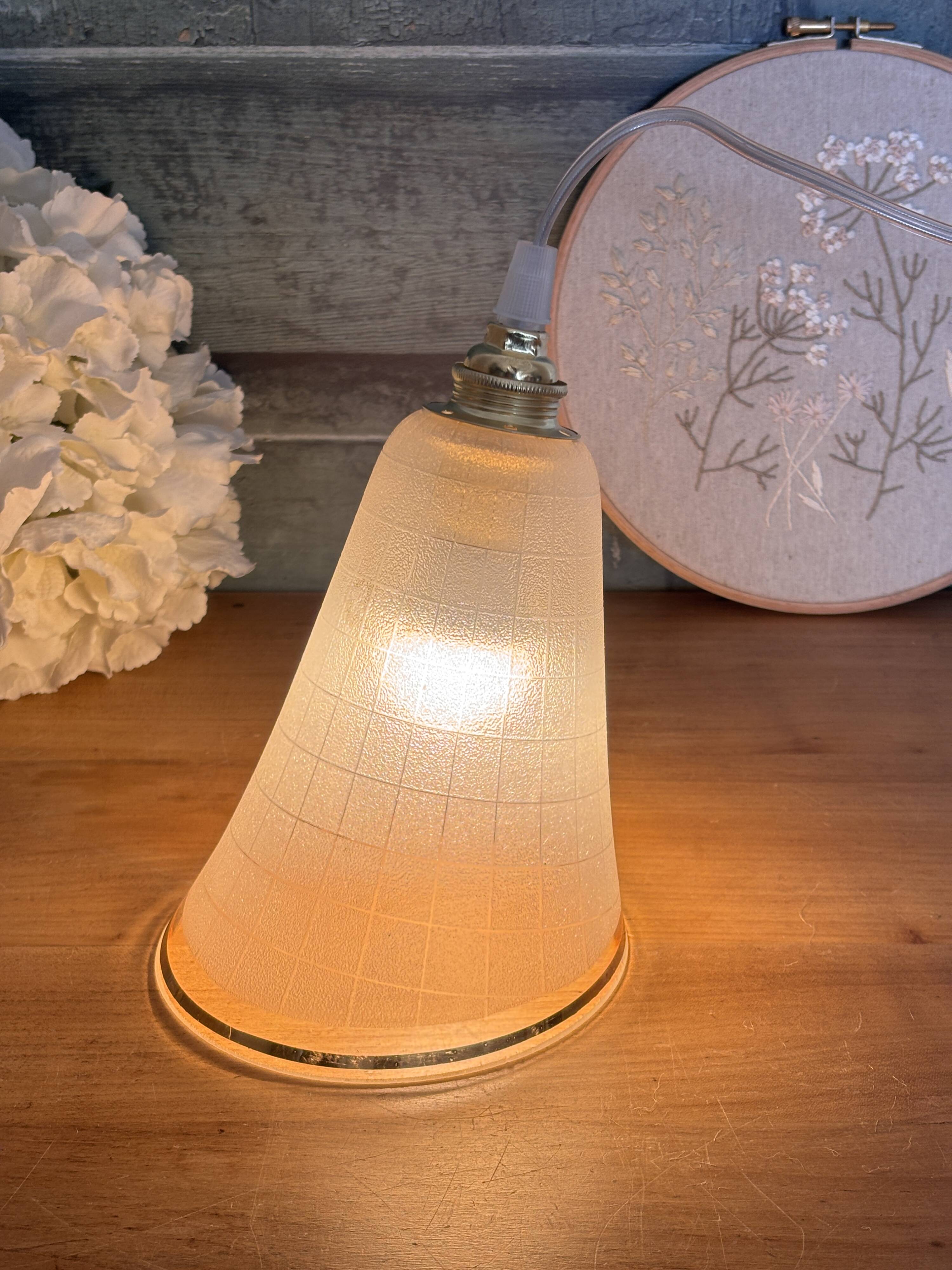 "Clara" portable lamp