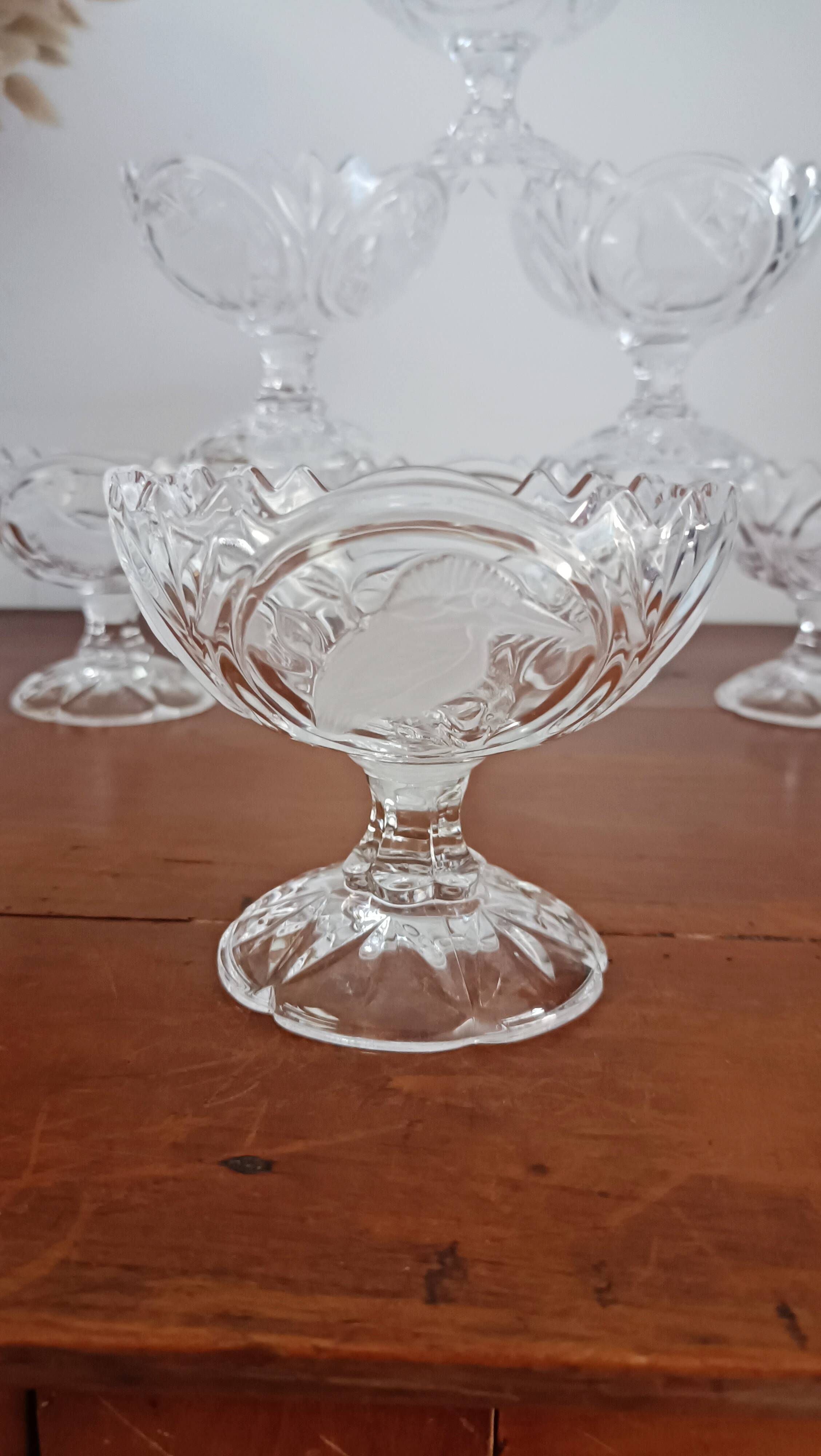 Set of 7 Arques crystal dessert bowls, Passereaux, bird decor