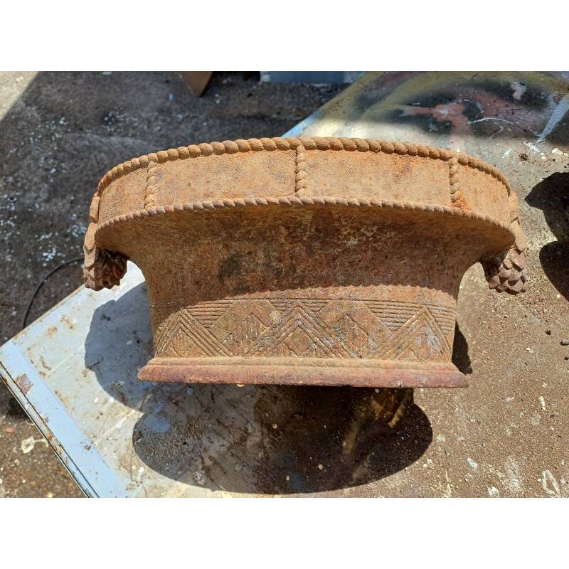 5 cast iron planters from 1900: Charleville - Mézières