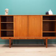 Buffet haut en teck, design danois, années 1960, production : Danemark