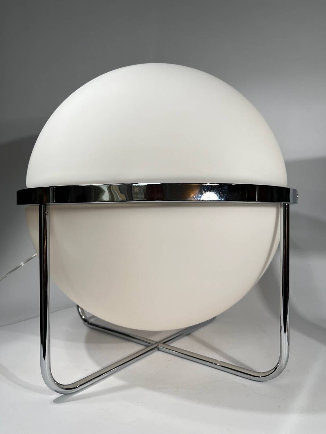 New collector's ball lamp Garrault x Monoprix