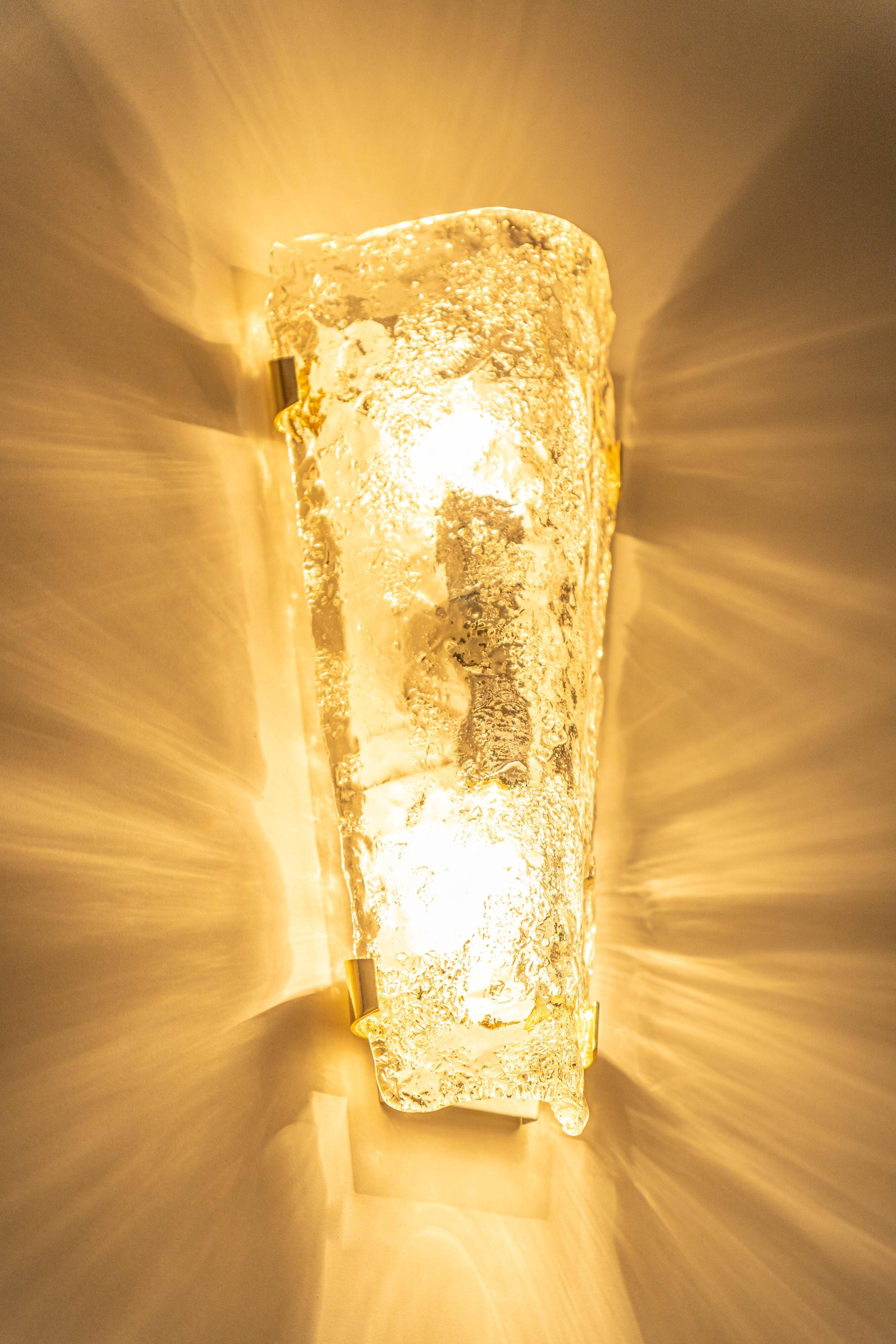 Set of 3 large angular wall sconces in Murano glass by Hillebrand, Germany, 1960s.