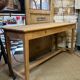 Console table de drapier en chêne brut