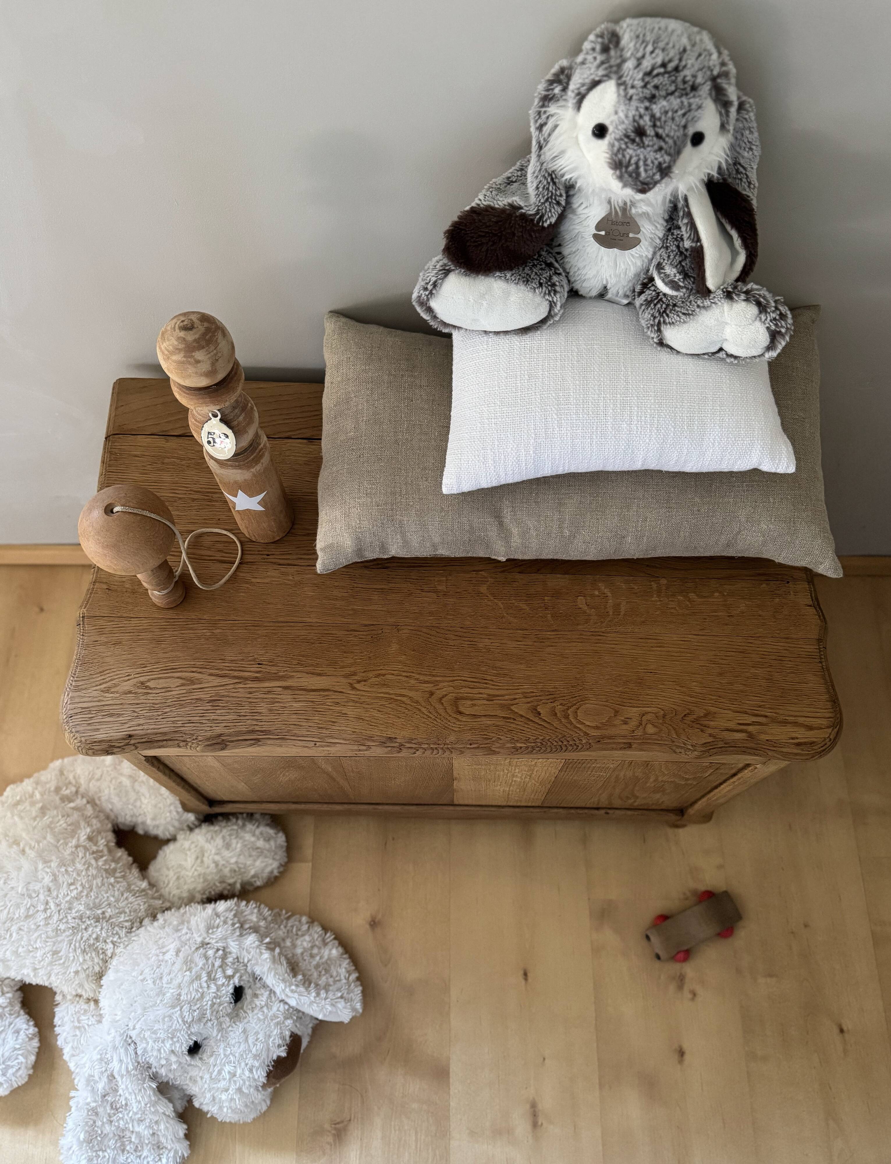 Toy chest