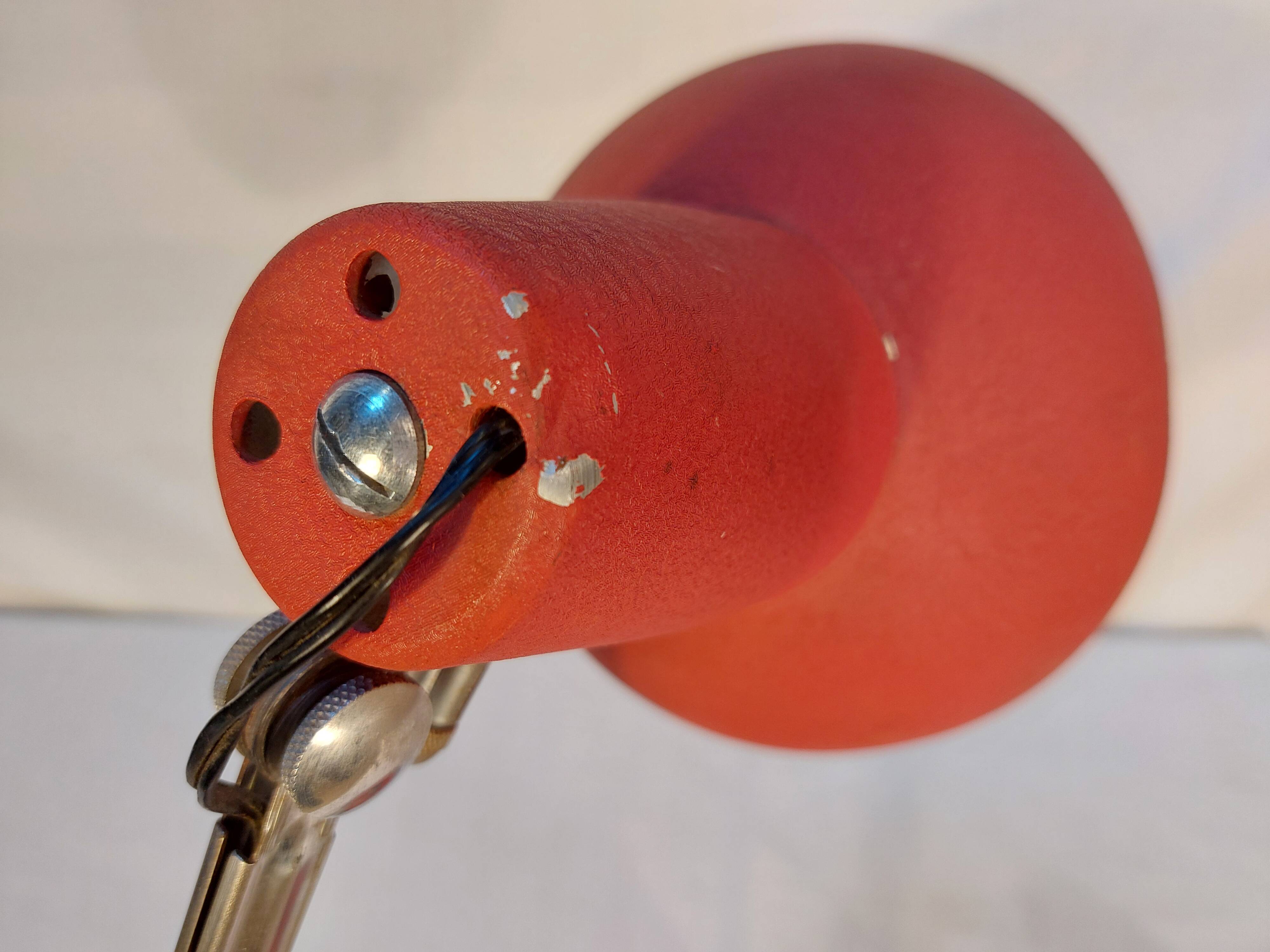 Vintage red articulated desk lamp - 70s/80s