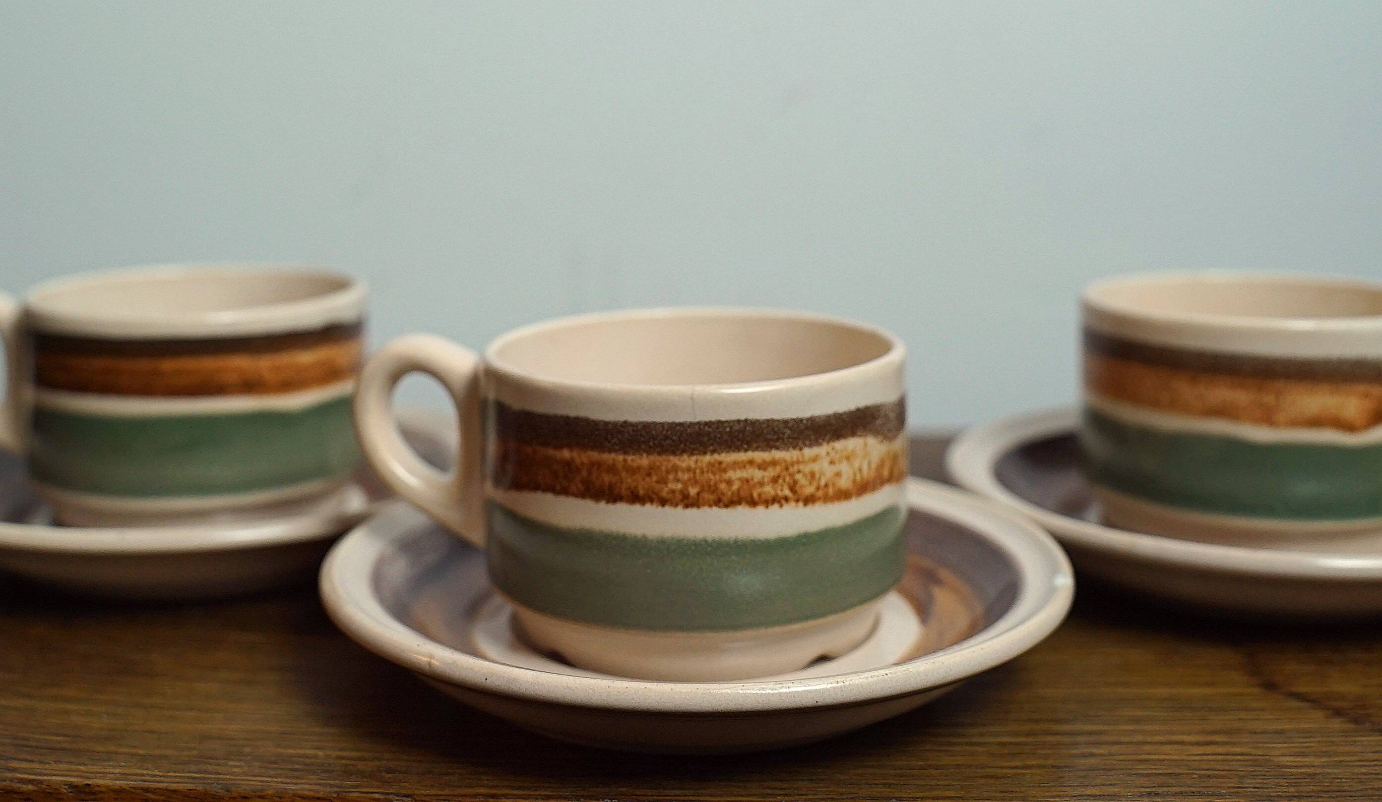 Set tasses à café Gien en grès avec soucoupes