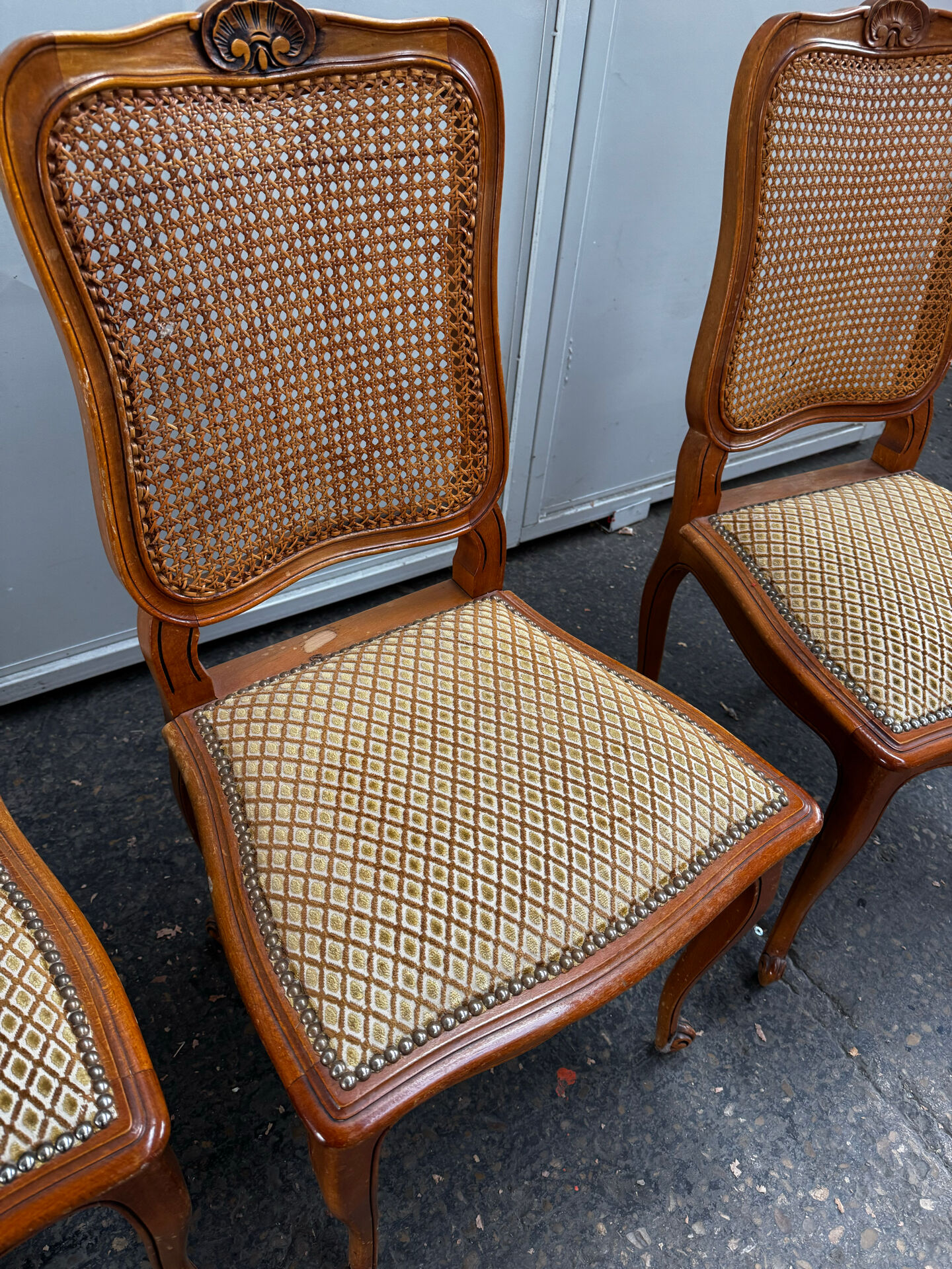 Set of 6 chairs in Louis XV style - carved wood and caning