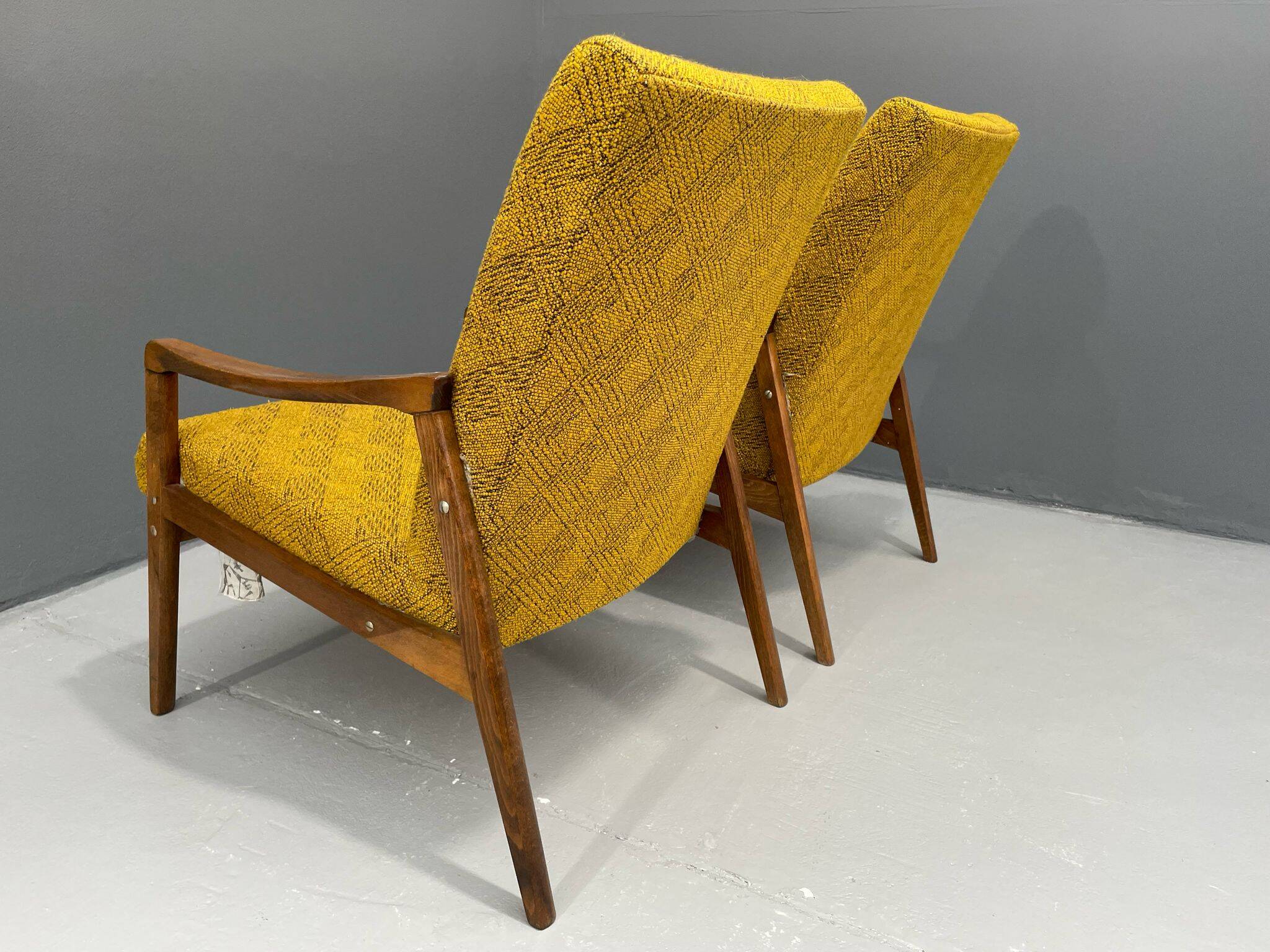 Fauteuils de Jiří Jiroutek – Interiér Praha, années 1960-70