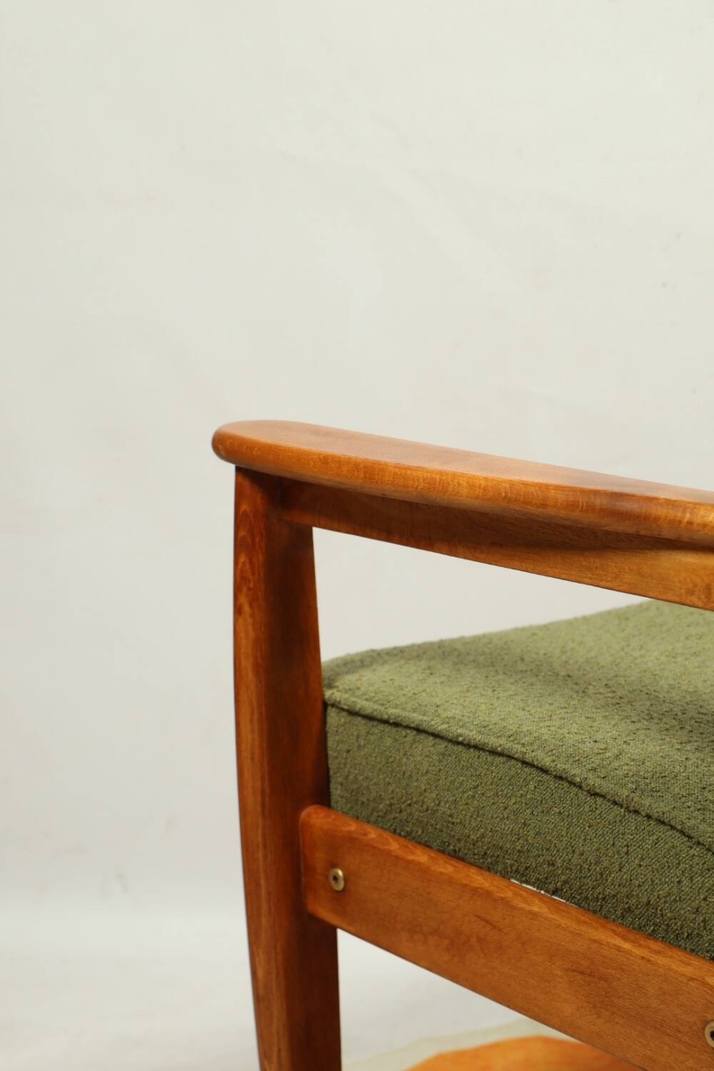 Fauteuil vintage vert boucle 1960 Scandinavian design