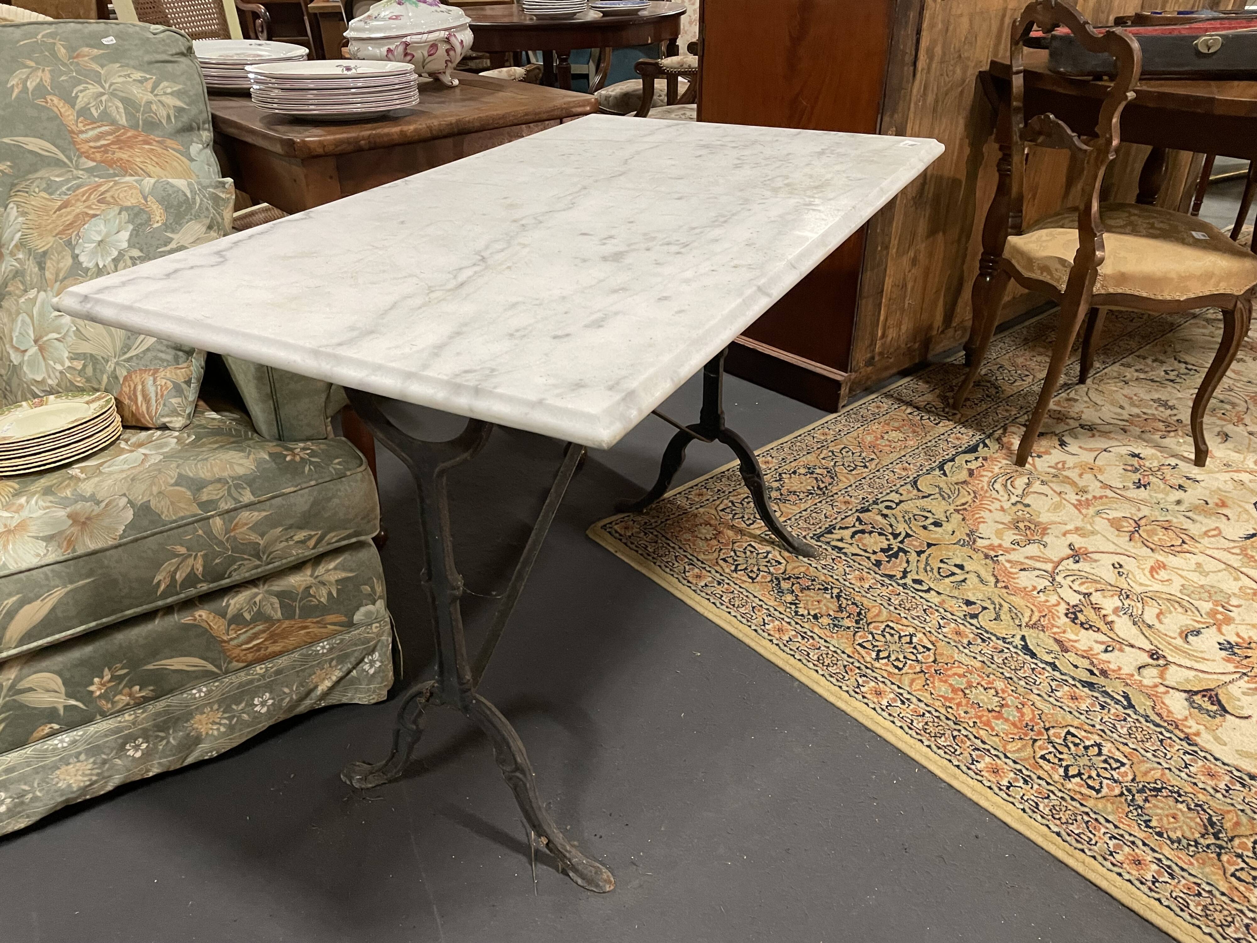 Table bistrot