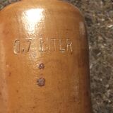 Bouteille en grès couleur chocolat avec bouchon en liège