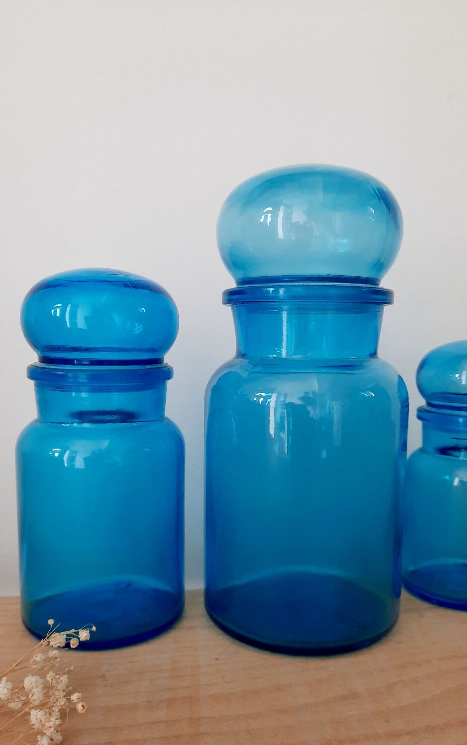 Apothecary glass jar