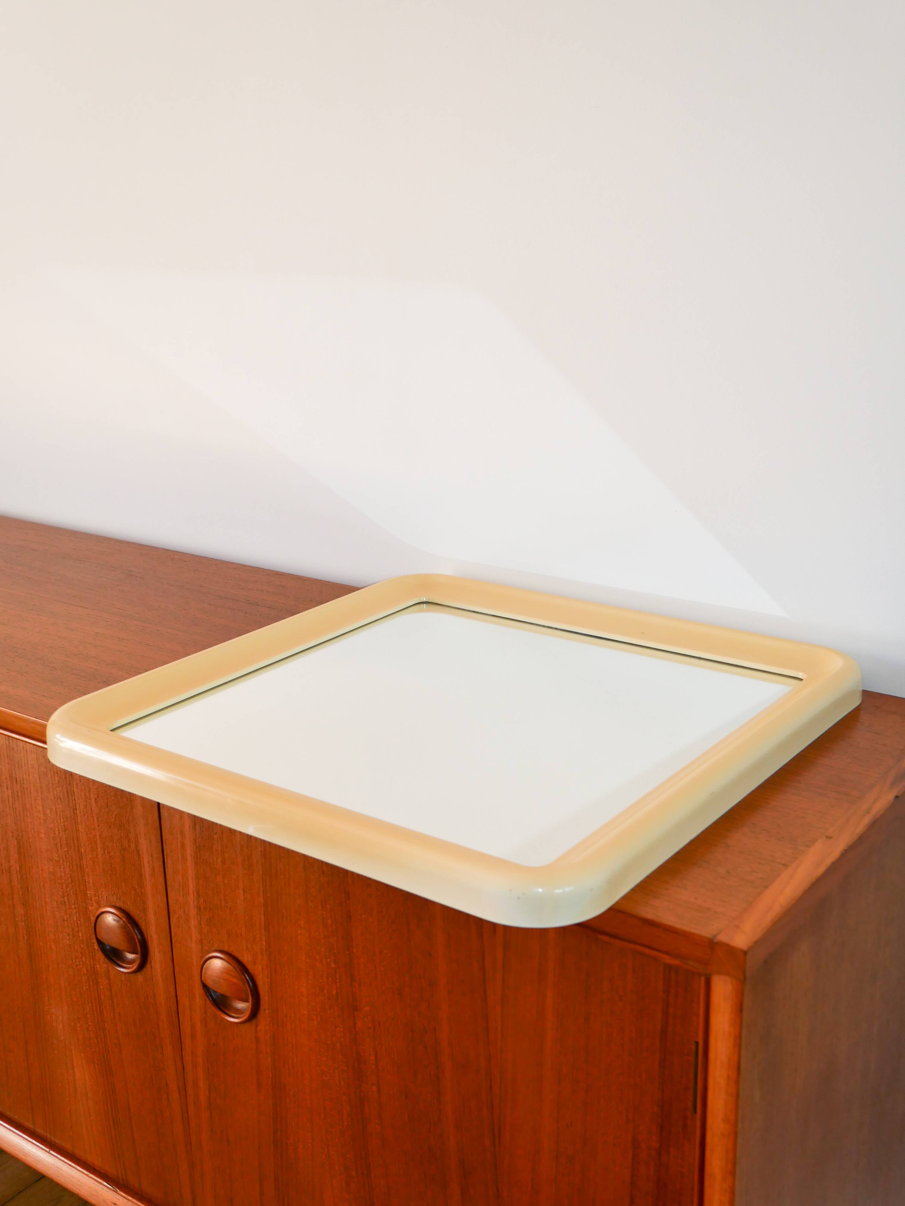 Ecru square plexiglass mirror, Made in Italy, 1970